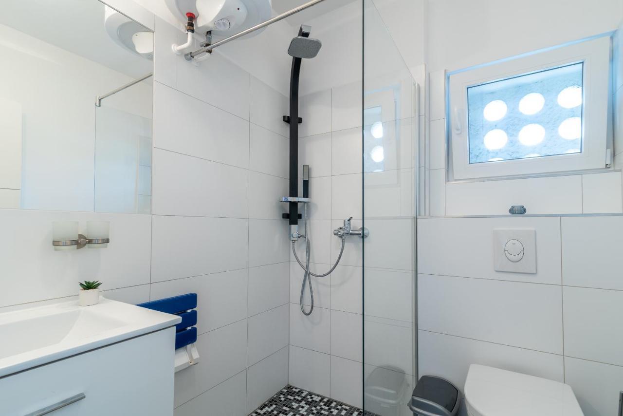 Bella Vista Kth Apartment โตรกีร์ ภายนอก รูปภาพ